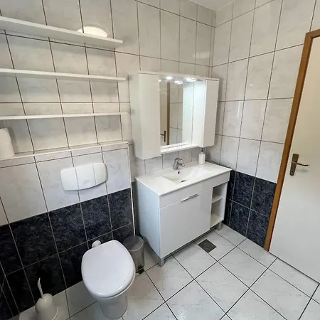 Empire Apartman